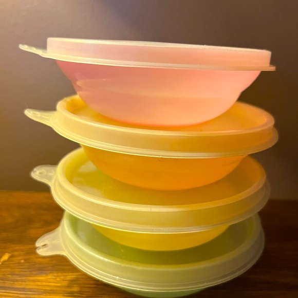 Kitchen Vintage Tupperware Mini Bowls 154 Set Of 4 With Lids Poshmark